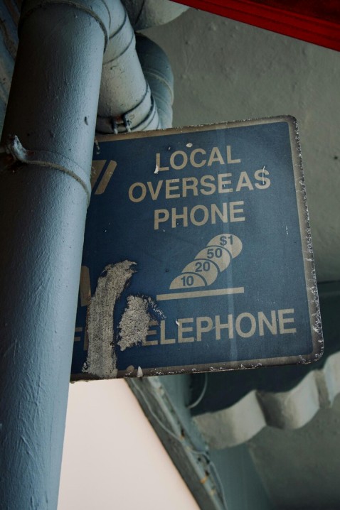 Estudiantes colaborando